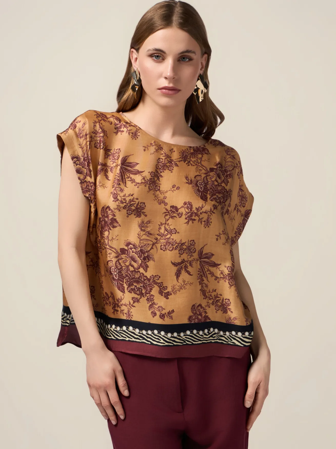 Blusa in raso a fantasia floreale