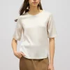 Blusa in raso con maniche corte
