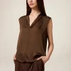 Blusa in raso con scollo a V