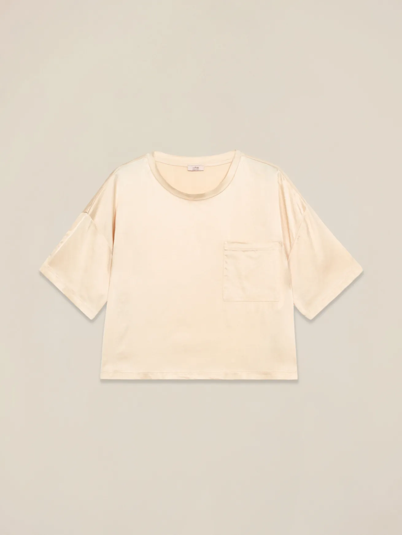 Blusa in raso con taschino
