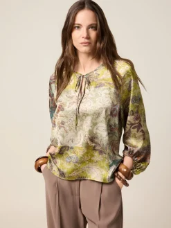 Blusa in raso fantasia