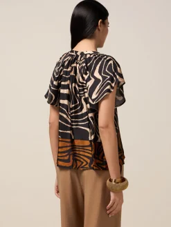 Blusa in raso fantasia