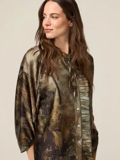 Blusa in raso fantasia con volant