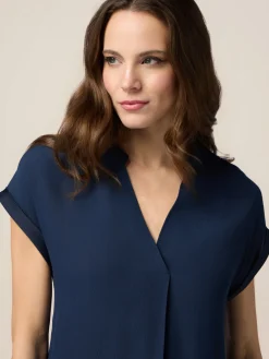 Blusa in viscosa con profili in raso
