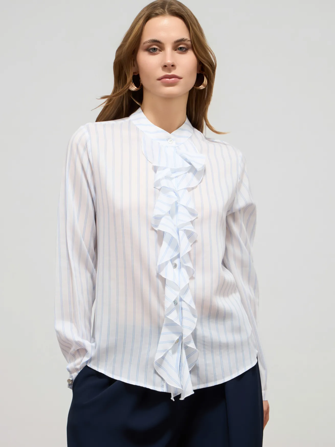 Camicia a righe con volant