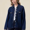 Camicia in denim con fibbie metalliche