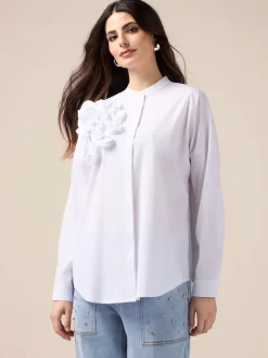 Camicia in popeline con applicazione floreale