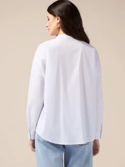 Camicia in popeline con applicazione floreale