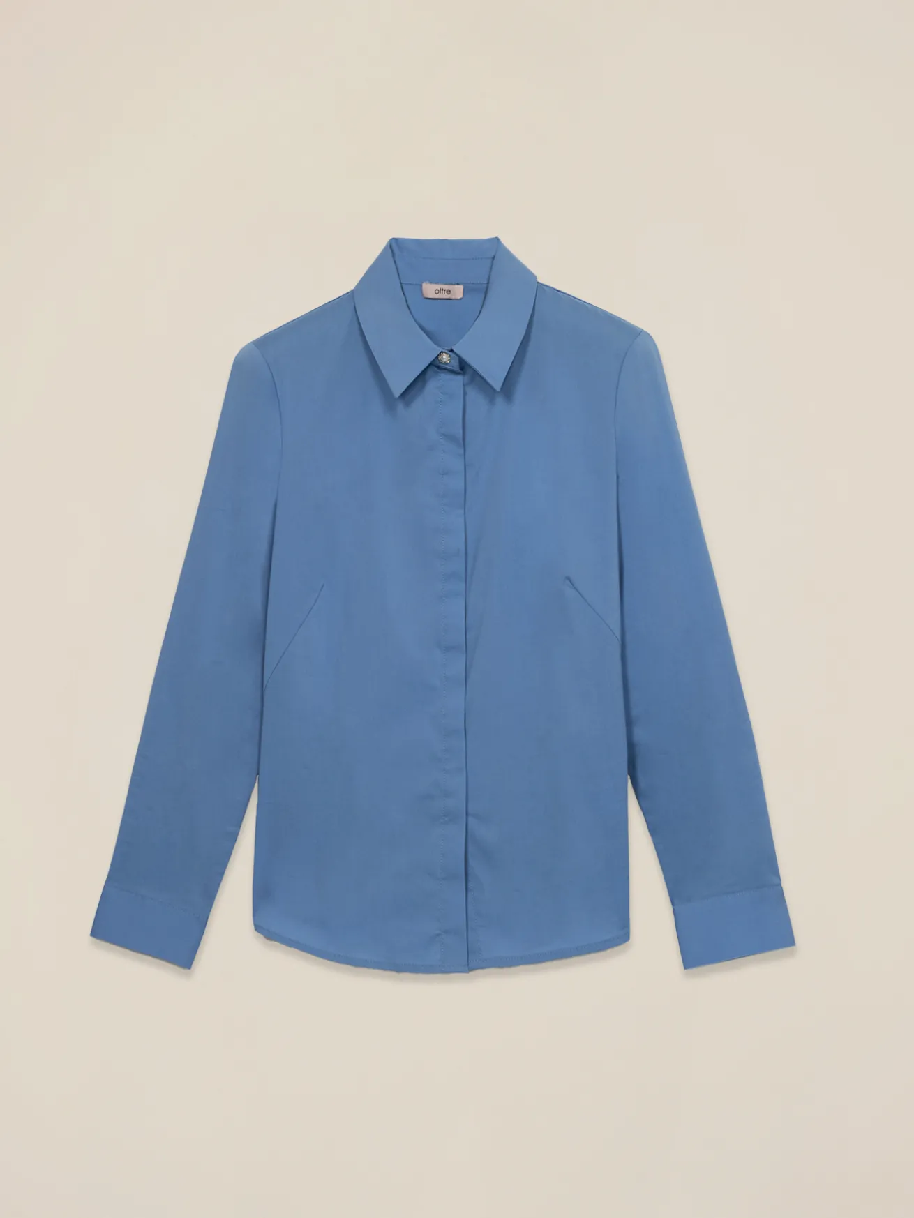 Camicia in popeline con bottone gioiello