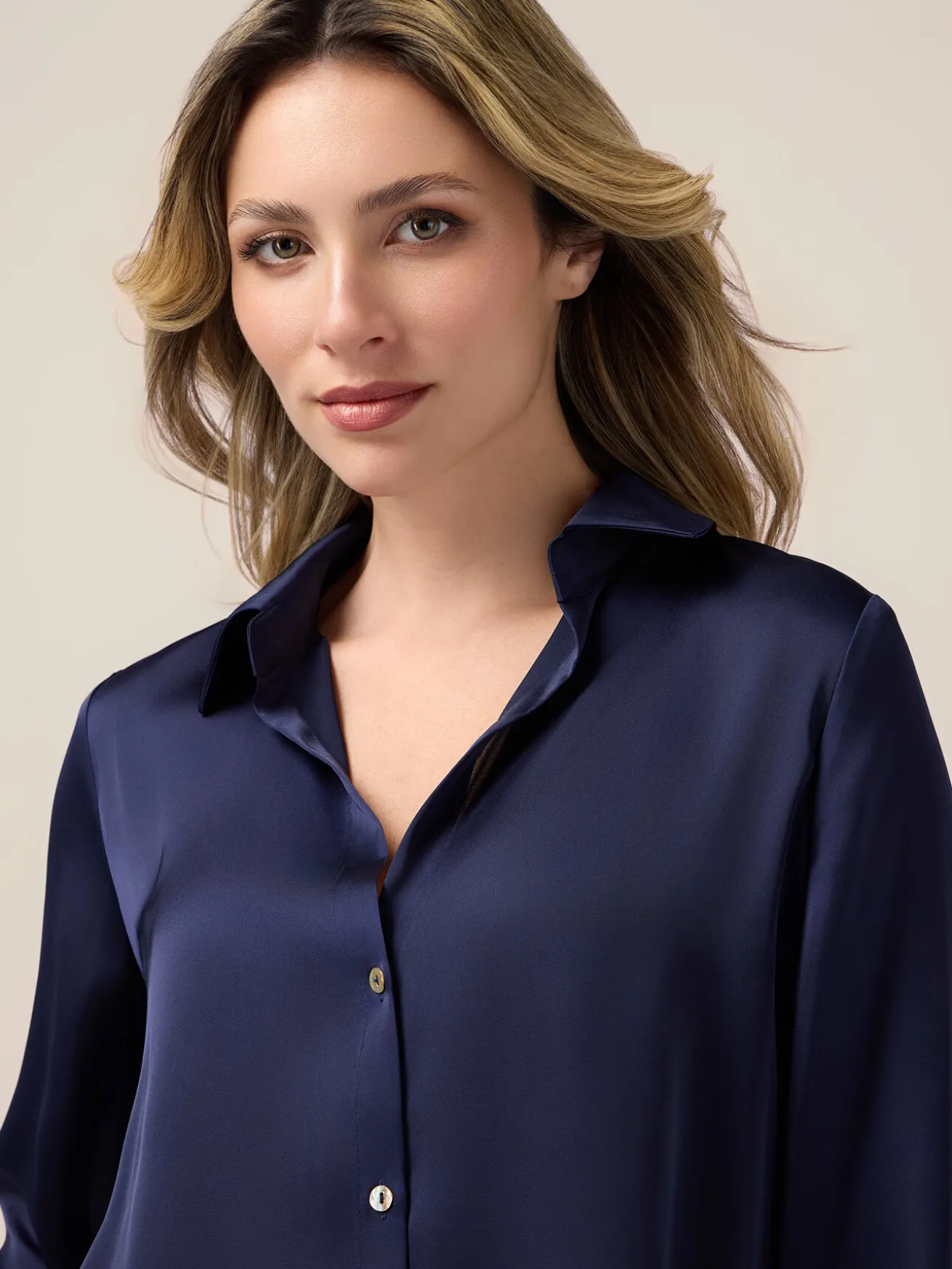 Camicia in raso fluido