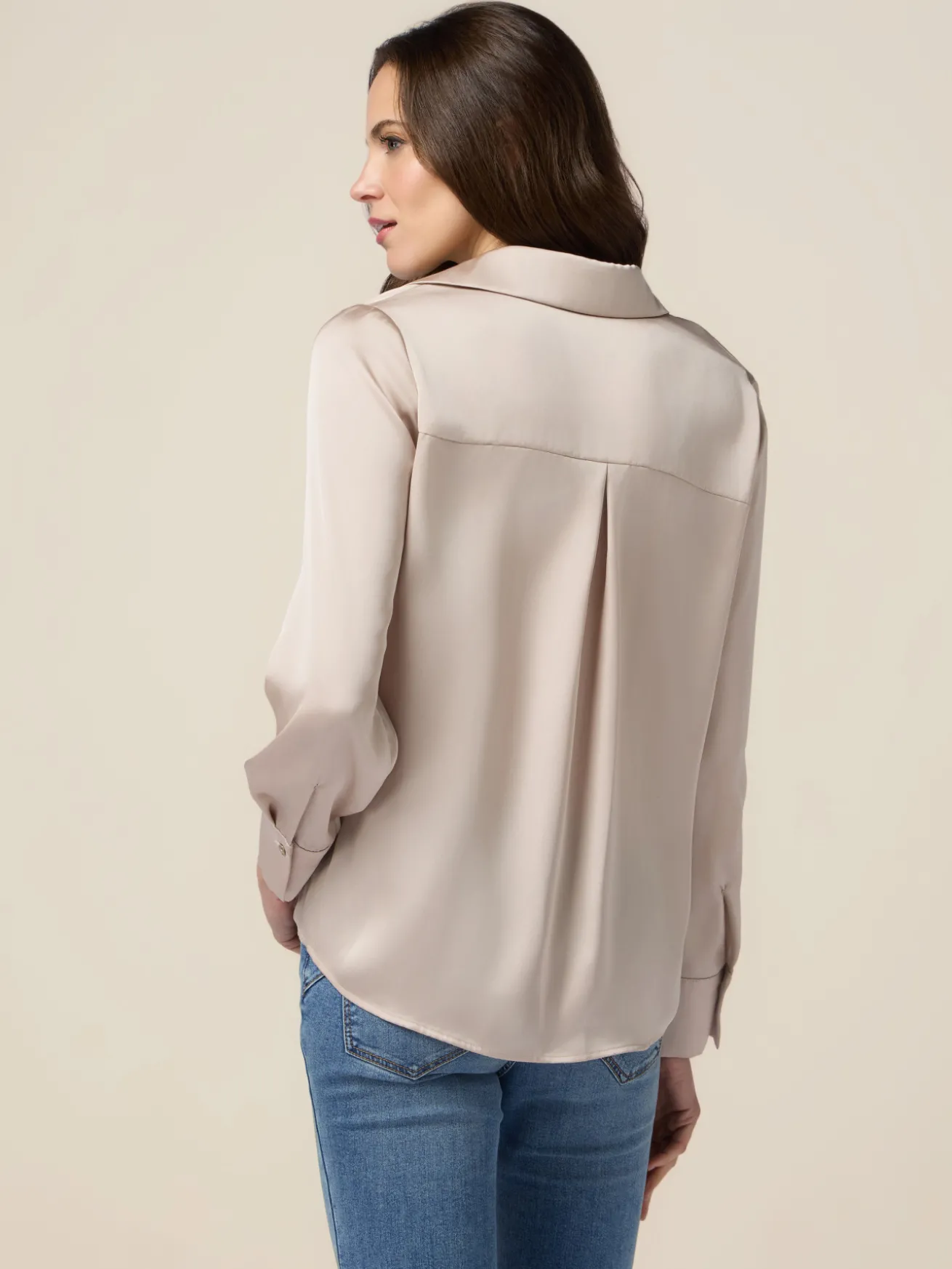 Camicia in raso tinta unita