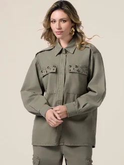 Camicia oversize con applicazioni