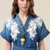 Collana lunga con pietre