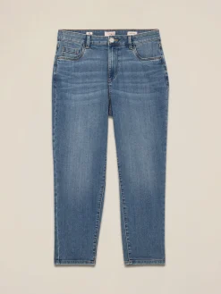 Jeans boyslim con bottone gioiello