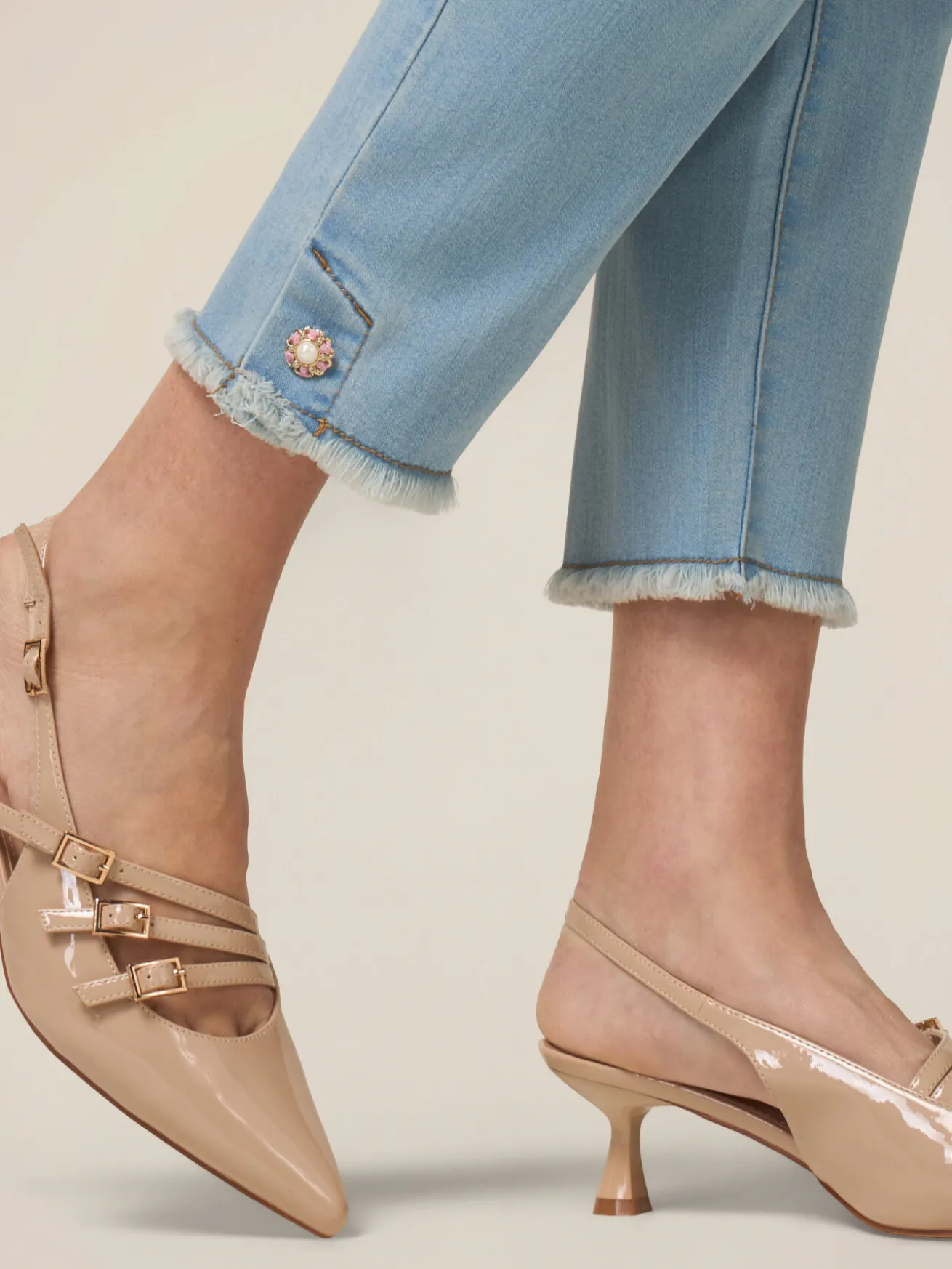 Jeans skinny stone bleached con dettaglio bottoni