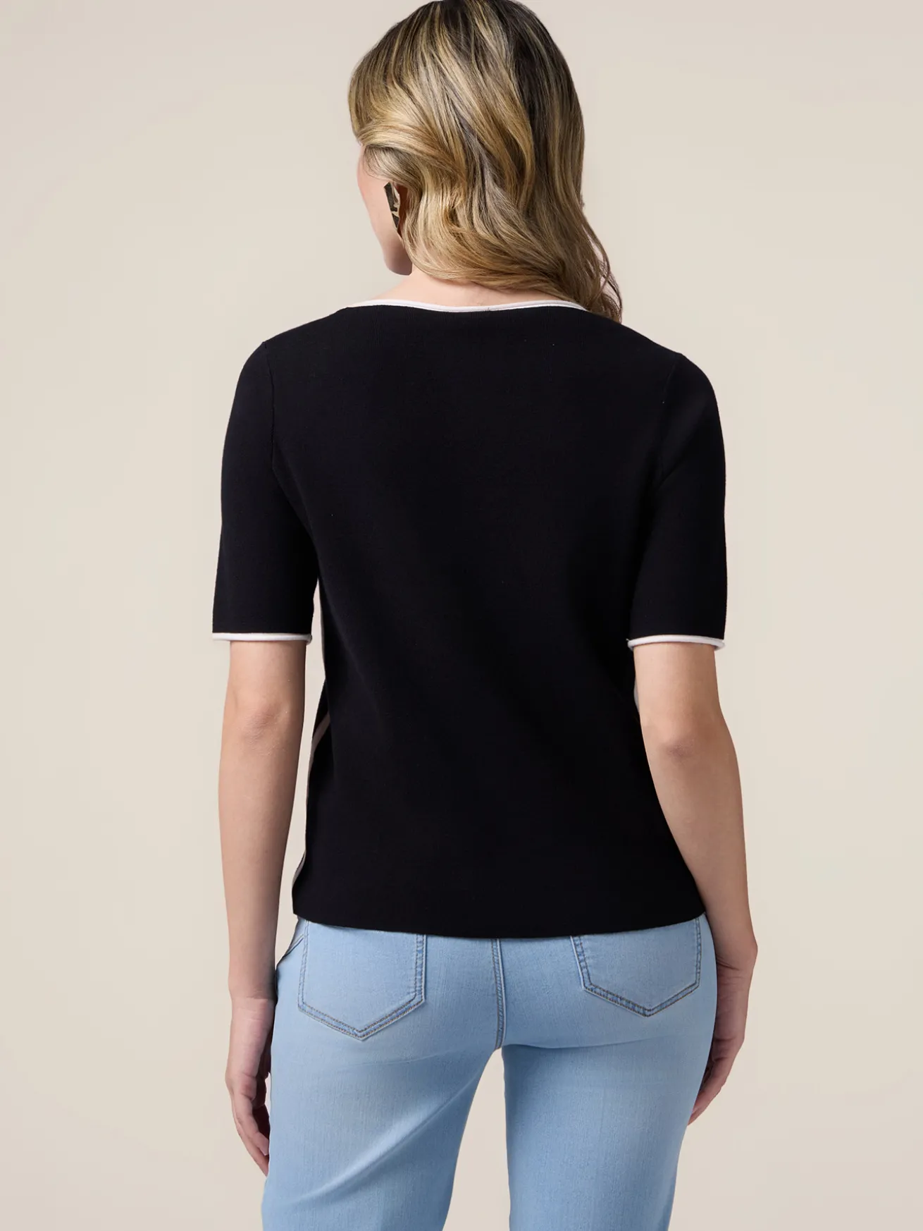 Maglia maniche corte con profili a contrasto