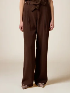 Pantaloni fluidi con cintura