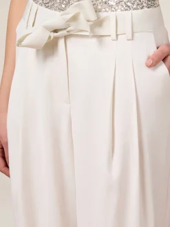 Pantaloni fluidi con cintura