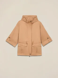 Parka corto con cappuccio