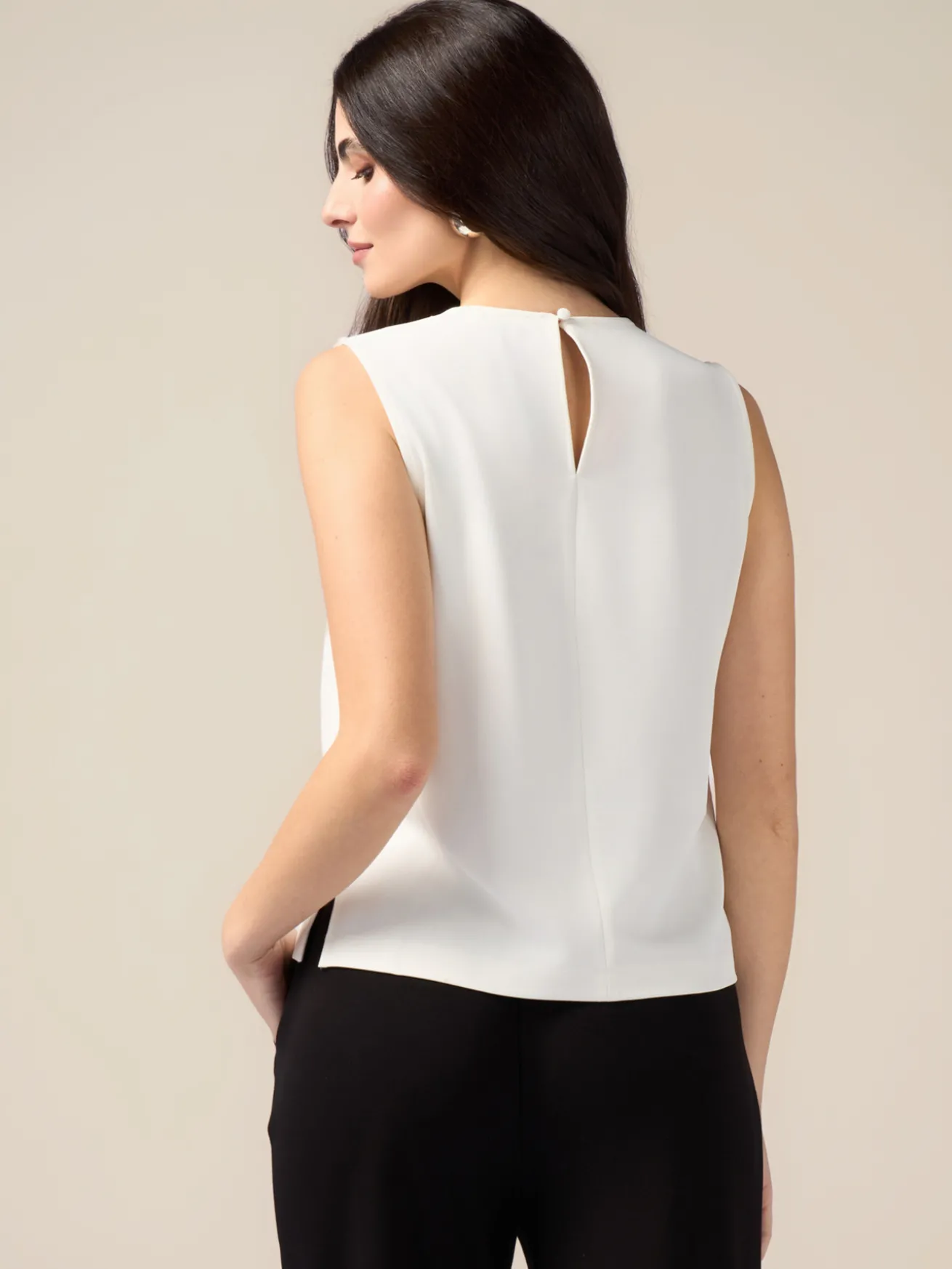 Top fluido con applicazioni decorative