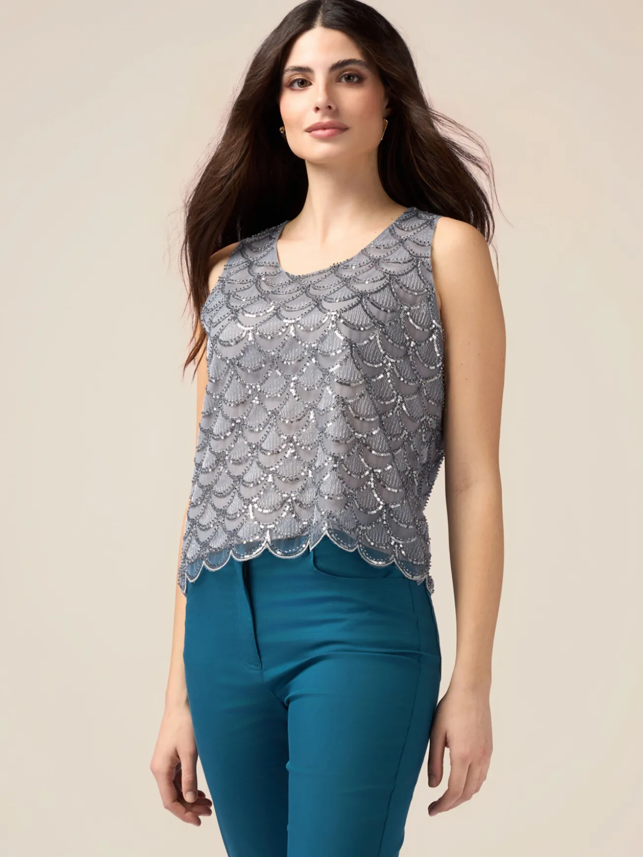 Top in tulle e paillettes