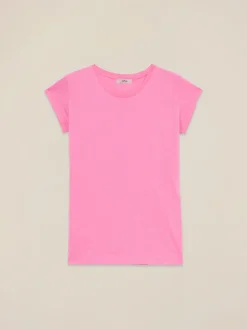 T-shirt con bandana e spilla