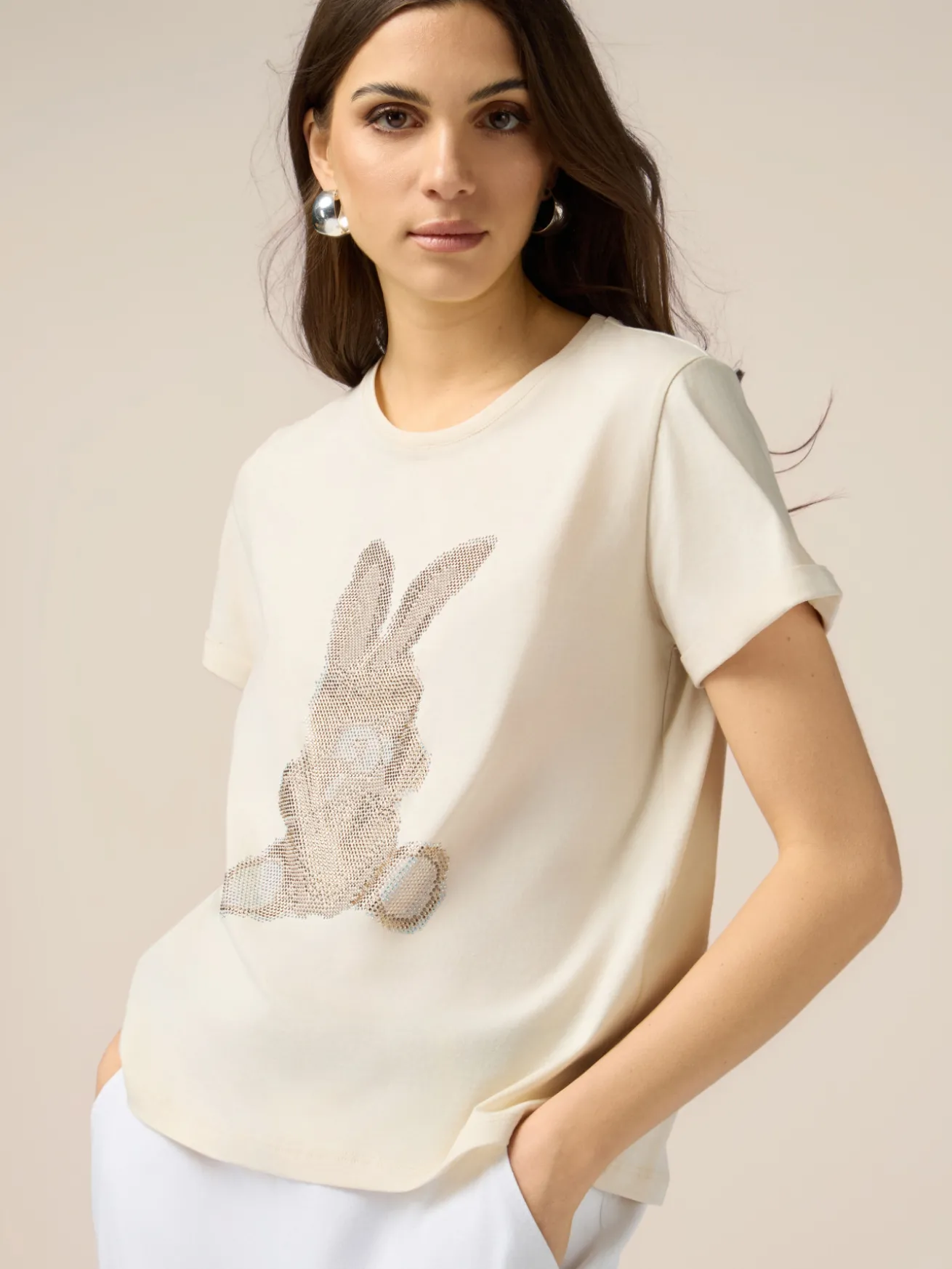 T-shirt in cotone con applicazioni