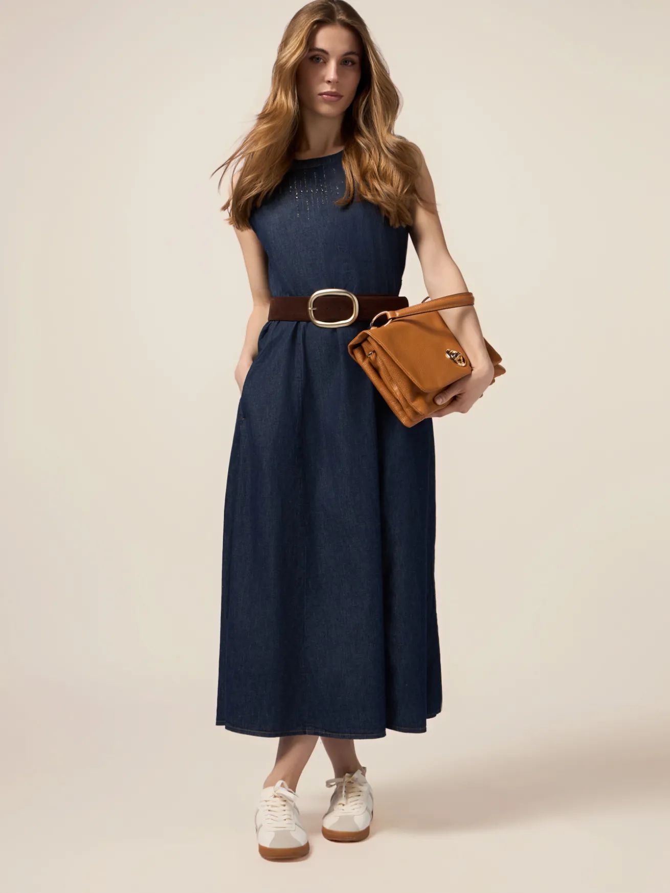 Vestito lungo in denim con micro cristalli